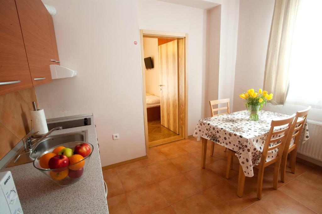 ليوبليانا Alo Apartments `Vila Klara` الغرفة الصورة